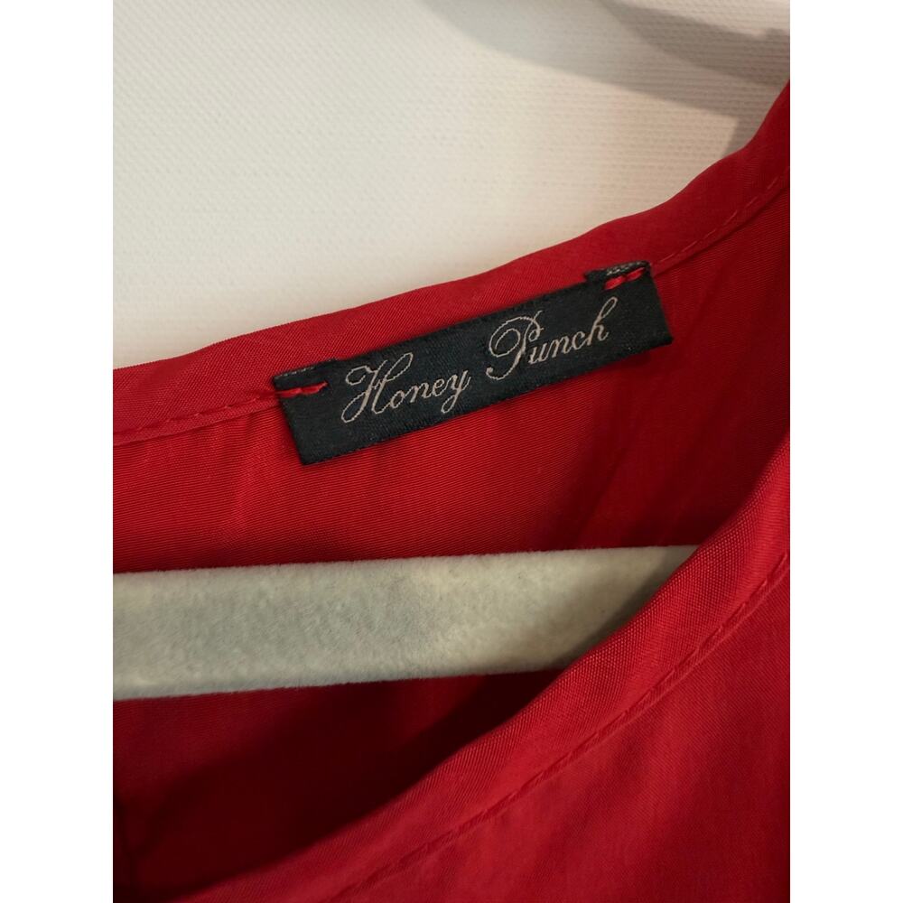 Honey Punch Red Satin Feel Blouse Large Ruffle Hem Long Sleeve Keyhole - Picture 3 of 6